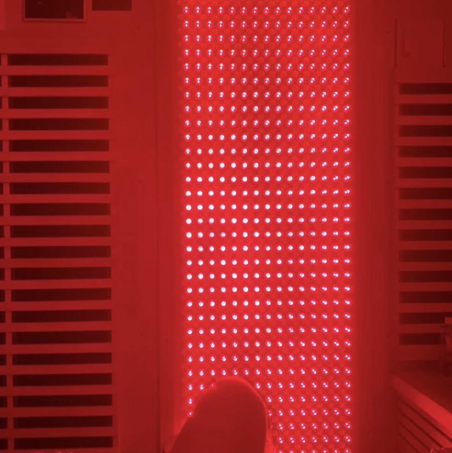 How does red light reverse the signs of aging? The science behind it.